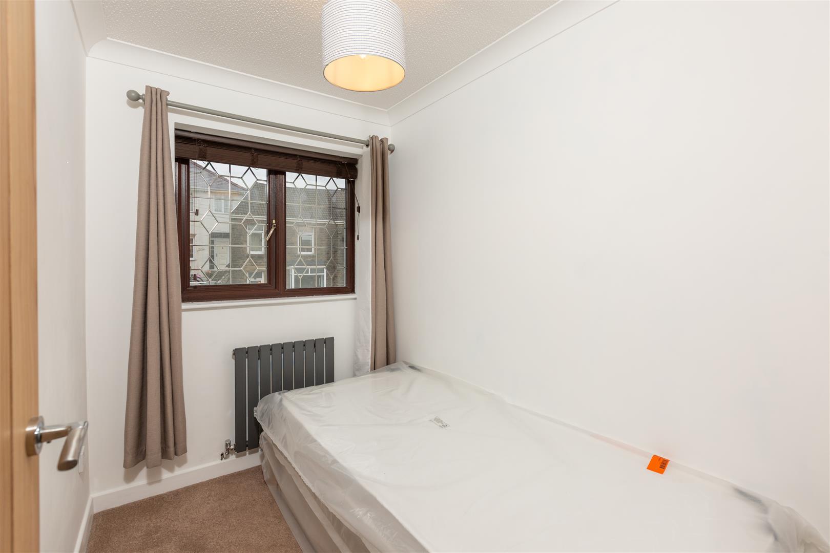 Carmarthen Road, Cwmdu, Swansea, SA5 8LL